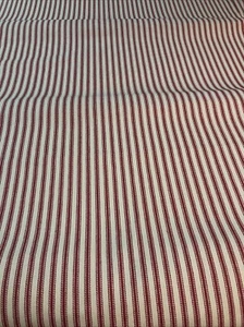 Rot & weiß 100 % Baumwolle Inlett Stoff/Stoff 4 Yards lang x 44" breit nie benutzt - Bild 1 von 3