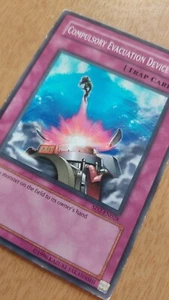 Dispositivo de evacuación obligatorio SD2-EN028 tarjeta YuGiOh (LP) - Imagen 1 de 7