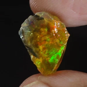 6.90 Ct Natura Multi Fire Ethiopian Opal Oil Raw Rough 11X15X07 MM - Picture 1 of 9