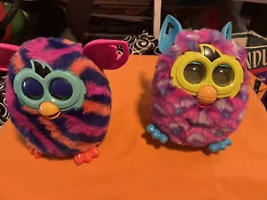 Tiger Electronics modern mehrfarbig Furby 2er-Set - Bild 1 von 3