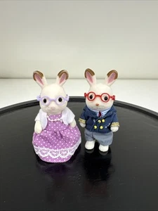 Calico critters/sylvanian families Hopscotch Bunny Grandparents - Picture 1 of 2
