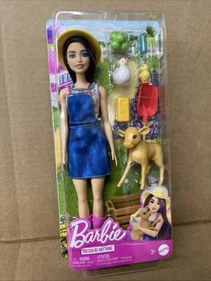 Barbie Dulce Huerto Granja Muñeca Pelo Negro con Cesta, Manzanas, Pala, Cordero Foto 1 de 4