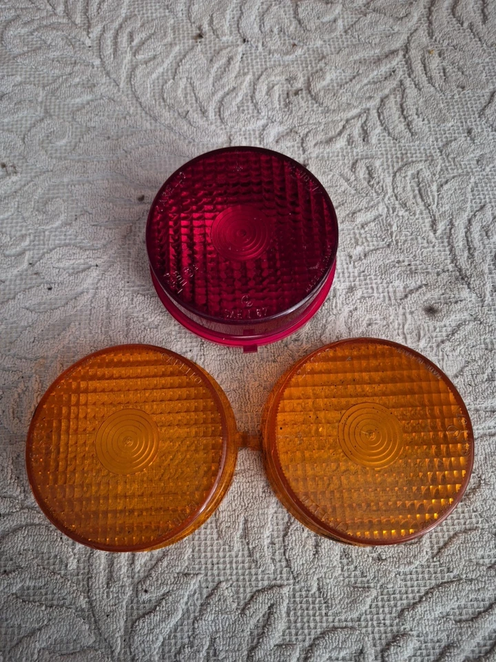 Ferrari 365 GTB4 OEM LUZ TRASERA Y LENTES DE SEÑAL TERN ORIGINALES Foto 1 de 1