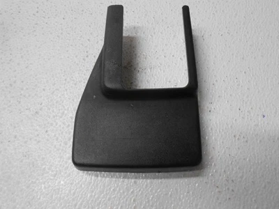 Крышка болта переднего правого заднего сиденья для Cadillac CTS 2011 года выпуска под правую руку - Изображение 1 из 4