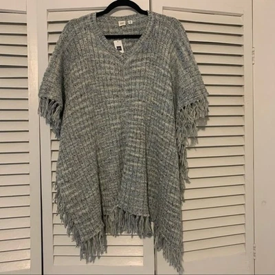 NOVO Poncho Gap Azul Boho Aconchegante Franja Flowy Decote V Tamanho Único - Imagem 1 de 4