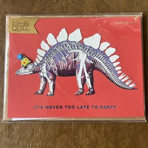 Tarjeta de feliz cumpleaños Papyrus Bird & Quill - Dinosaurio nunca es demasiado tarde para fiesta - Imagen 1 de 9