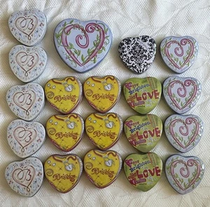 Lot of 20 Brighton Metal Tins Heart Valentines Jewelry Boxes Tins Gift Boxes - Picture 1 of 11