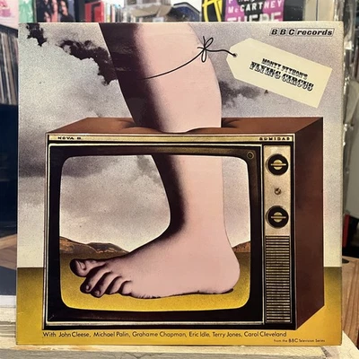 [COMEDY]~EXC LP~MONTY PYTHON'S FLYING CIRCUS~Self Titled~{1973~BBC}~UK Import~ - Image 1 of 4