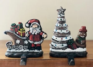 Gusseisen Strumpf Hänger Weihnachtsmann mit Schlitten & Schneemann mit Weihnachtsbaum Lulu Deko - Bild 1 von 6