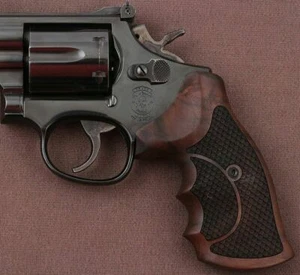 Smith & Wesson .460 .500 X Frame Grips - Picture 1 of 2