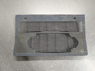 63 64 Buick LeSabre Wildcat Electra 225 Altavoz de tablero Parrilla y toma de descongelador Foto 1 de 4