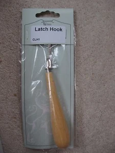 NEW LATCH HOOK RUG MAKING TOOL WOODEN HANDLE WILLIAMS CLH1 BNIP - Picture 1 of 1