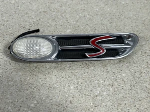 2005 BMW MINI Cooper SO/S Chrome Wing Right Side Indicator Scuttle Trim Grill - Bild 1 von 3