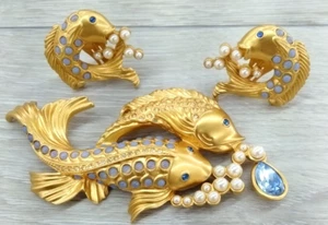 Vintage Elizabthe Taylor Avon goldfarbene große Koi Fisch Brosche Ohrringe Set FZZ - Bild 1 von 3
