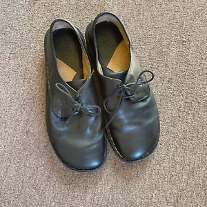 Born Black Leather Loafers Oxfords Women’s Size 9.5 Comfort Shoes - Picture 1 of 7