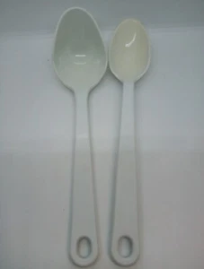 Vintage maßgeschneiderte Nylon-Utensilien großer Servierlöffel und Pfanne weiß - Bild 1 von 16