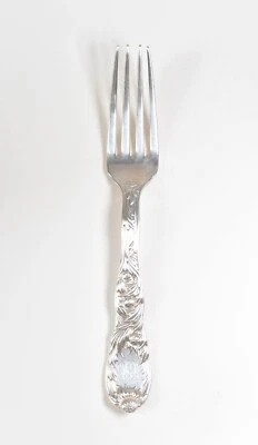 Tiffany & Co. de colección Tenedor de plata de ley crisantemo 1880  Foto 1 de 4