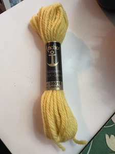 Anchor Tapestry Wool (Tapisserie) - 10m Skein - Shade No. 08016 Yellow - Picture 1 of 4