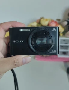 Sony DSC-W830 Cyber-Shot 20.1MP 8x Zoom Black Digital Cam Affordable Quality - Picture 1 of 8