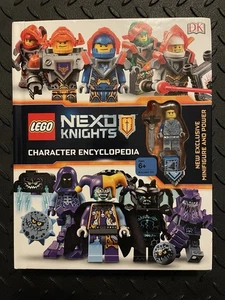 LEGO NEXO KNIGHTS Charakter Enzyklopädie Buch-Minifigur enthalten - Bild 1 von 3