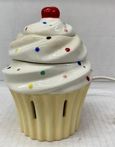 3 Piece PartyLite Birthday Cupcake Frosted Treat ScentGlow Wax Warmer Retired - Picture 1 of 18