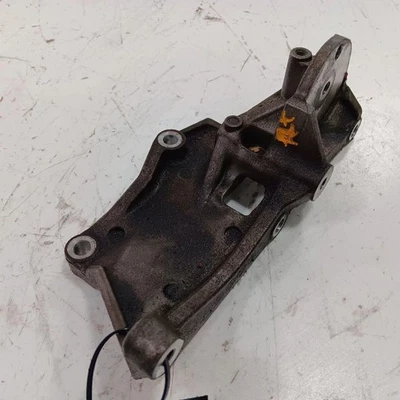 Soporte de montaje del alternador Subaru Outback Legacy 2018 2017 2016 2015 Foto 1 de 4