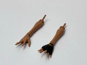 Monster High Music Festival Clawdeen Wolf Puppe Arme Ersatz - Bild 1 von 5