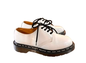 Oxford Dr. Martens 1561 Hecho en Inglaterra Cuero Blanco 4 Ojos Mujer’s 7 De Colección - Imagen 1 de 9