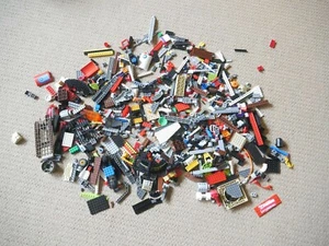 Lego bulk lot! 4 lbs 4 oz, mix of various peices! - Picture 1 of 1