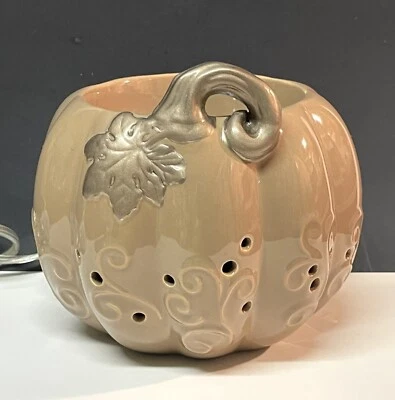 Yankee Candle SCENTERPIECE Easy MeltCup WARMER Halloween PUMPKIN Electric TIMER - Image 1 of 4