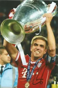 BAYERN MUNICH/GERMANY: PHILIPP LAHM SIGNED 6x4 CHAMPIONS LEAGUE TROPHY PHOTO+COA - Picture 1 of 1