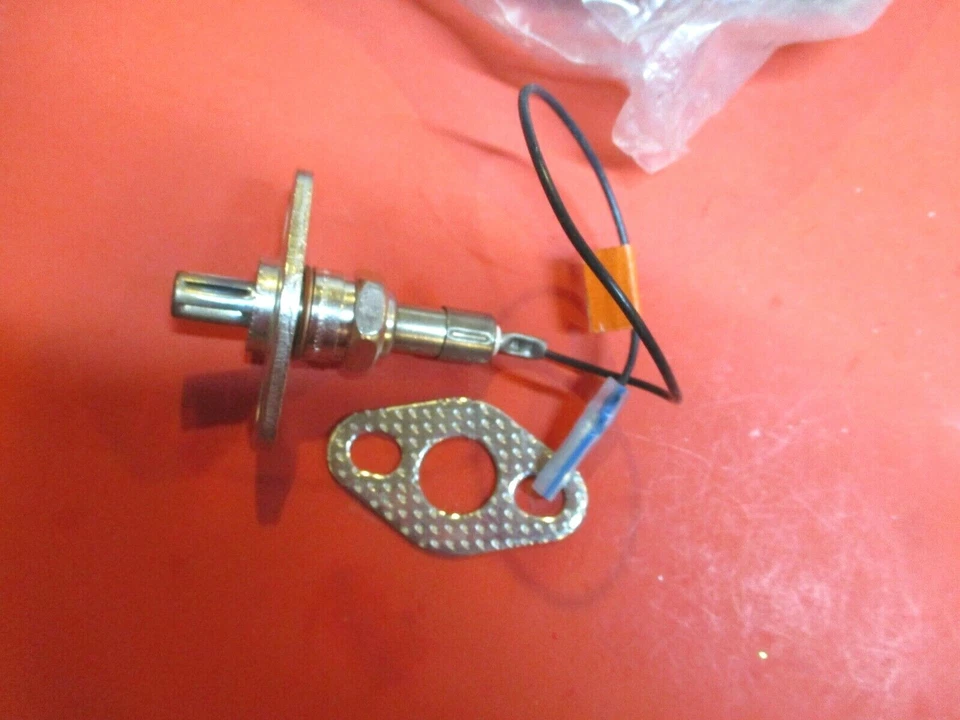 TOYOTA CELICA--4RUNNER-COROLLA-CORONA-GEO-1979-1995--NEW Oxygen Sensor - Image 1 of 1