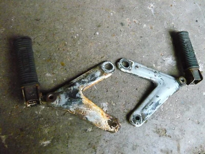 Honda CB160 1966 doble OEM estriberas montajes soportes x2 50721216000Z ¡RARO! Foto 1 de 4