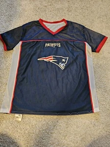 NFL Team Apparel Jungen Flagge Trikot blau V-Ausschnitt. England Patriots Größe Erwachsene M - Bild 1 von 9