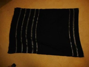 WOMEN'S KINJI 100% WOOL SCARF 28" BY 80" SLIGHTLY USED N/R - Picture 1 of 4