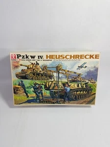 Rare Bandai Motorized WW2 German Pzkw IV Heuschrecke Grasshopper Model Kit 1/30 - Picture 1 of 14
