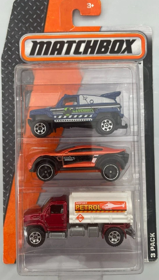 Matchbox On A Mission 3 Pack Gift Set no.4 Assorted Cars - Image 1 of 1