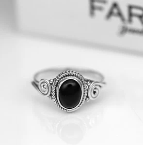925 Sterling Silver Ladies Oval Cut Black Onyx Ring Gemstone Jewellery Gift - Picture 1 of 6