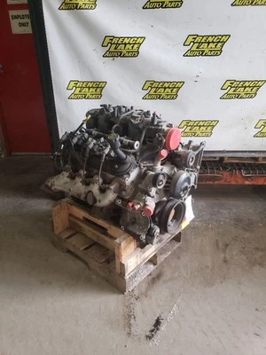 Engine Assembly 5.3L Fits 02 SILVERADO 1500 PICKUP 1273407 - Image 1 of 4