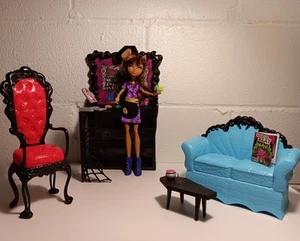 Monster High Coffin Bean Playset With Interactive Peices - Picture 1 of 6
