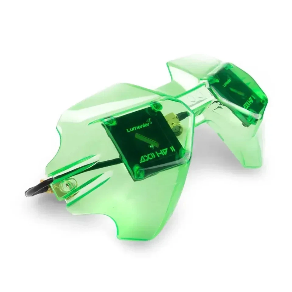 Lumenier AXII HD 2 Patch Visor 5.8GHz 8.4dBi with AXII HD 2 Stubby LHCP Antenna - Image 1 of 4