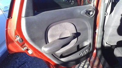 PTCRUISER 2004 Door Trim Panel Rear 31228618 Foto 1 de 4