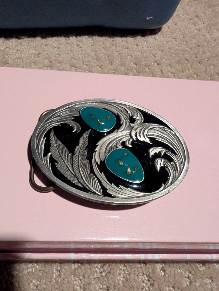 Hebilla de cinturón de peltre vintage Foto 1 de 2