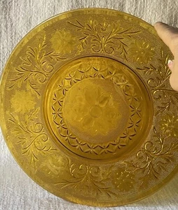 Vintage Tiara GIass Amber Indiana Glass Dinner Plates 9” Yellow - Picture 1 of 9