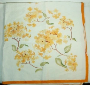 VINTAGE WHITE YELLOW ORANGE GREEN TABLECLOTH 35" SQUARE & 4 NAPKINS - Imagen 1 de 5