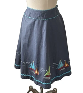 Vintage Nautical Liz Claiborne 10 Swing Skirt Embroidered Sailboats Rick Rack - Picture 1 of 10