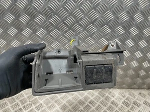 Iveco Daily MK4 MK5 2007-2014 Getränkehalter Befestigung rechts O/S Träger 3802525 - Bild 1 von 6