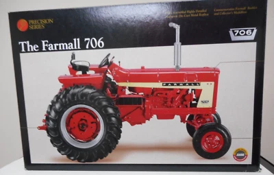 Ertl 1/16 Farmall 706 tractor Precision Series 16 - Image 1 of 4