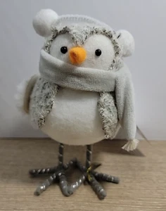 Wonder shop Target 2020 - Amber our feathery friend wearing muffs & scarf - Picture 1 of 11