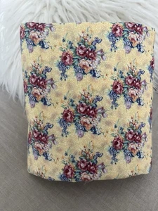 🌷RARE Vintage WELBECK CHINTZ DAISY KINGDOM 8 Yds Floral Fabric Roses Yellow - Picture 1 of 6
